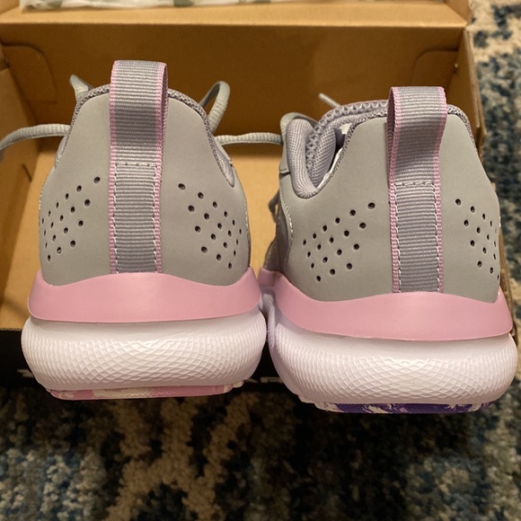 NEW Under Armour 7Y UA GGS Assert 9 - Picture 4 of 6